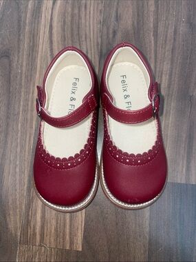 Felix & Flora shoes size 6